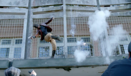 “Lôi Báo” của Victor Vũ bất ngờ tung trailer với nhân vật “siêu anh hùng”